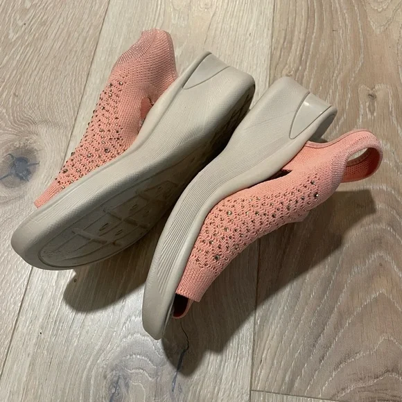 BZees washable comfort wedge in coral - Picture 7 of 8